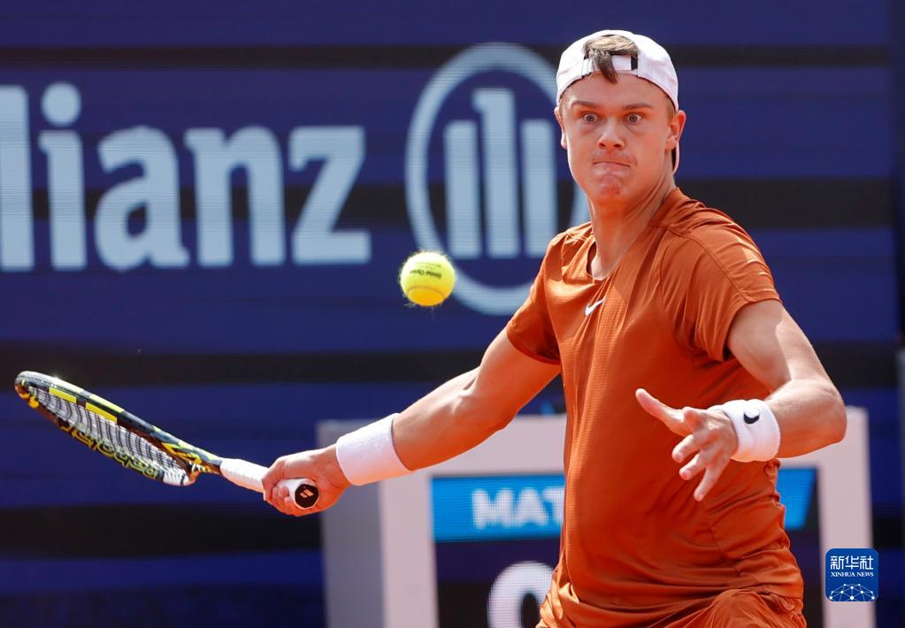 更辉煌的成 更辉煌的成