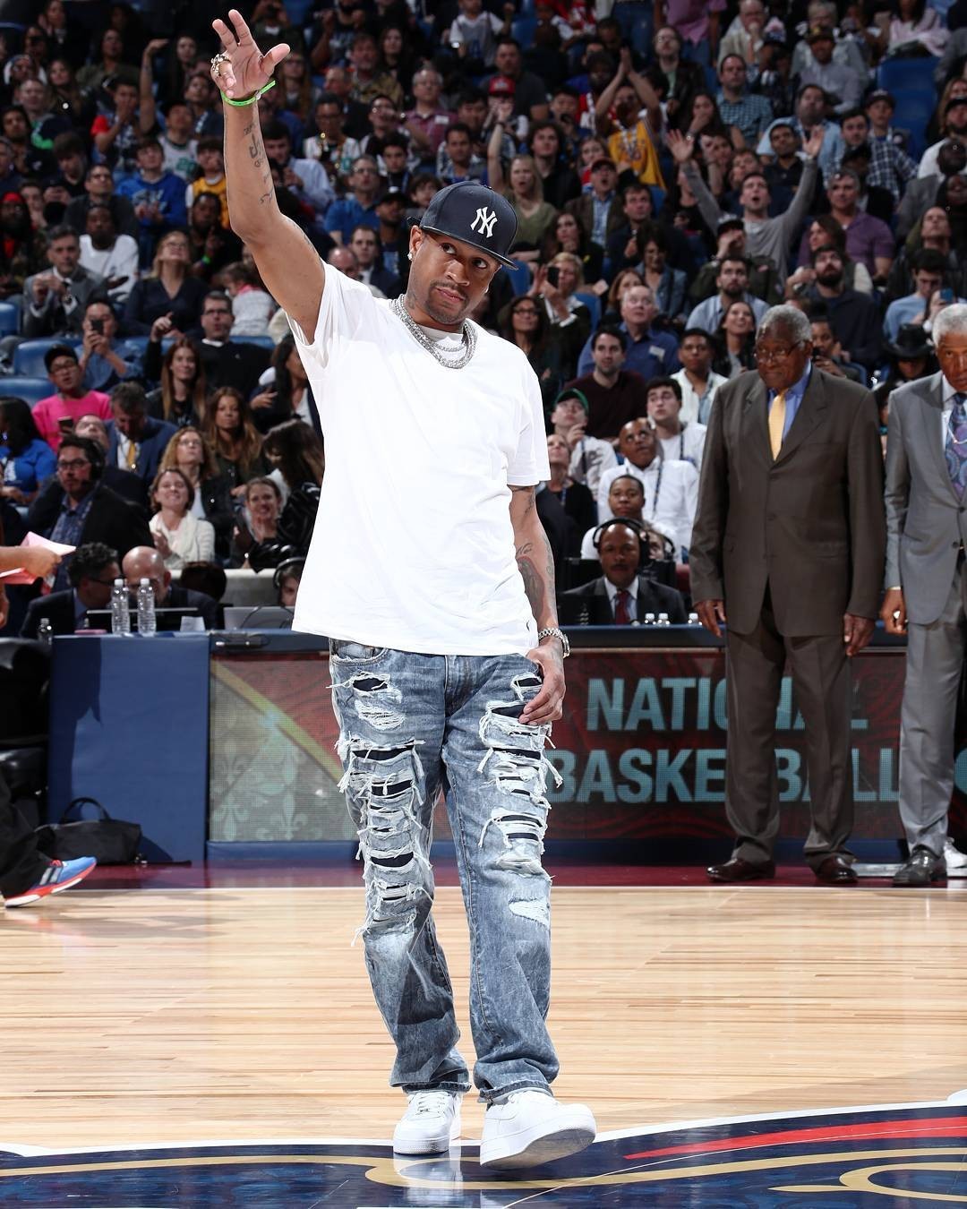 忠诚常被视 忠诚常被视